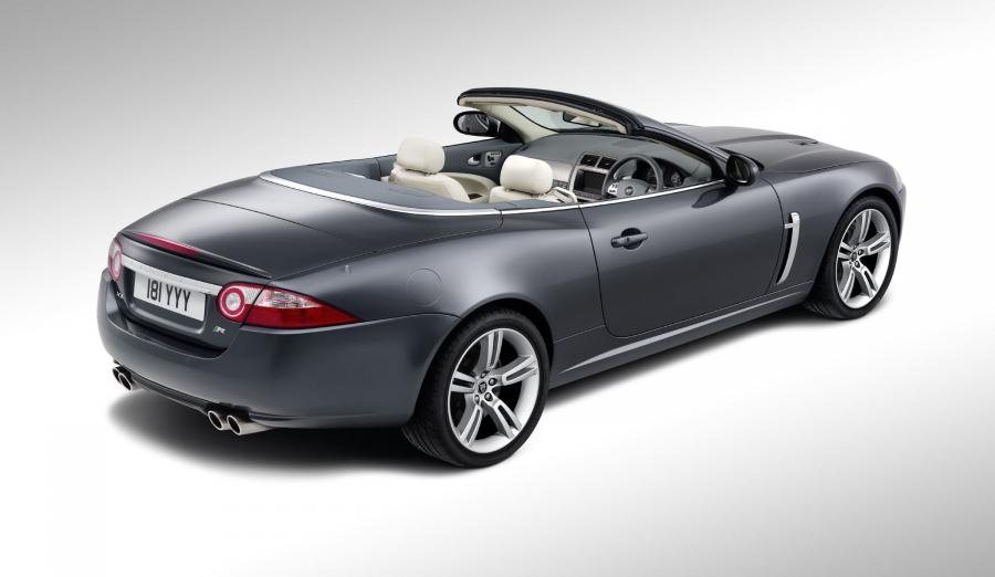  Jaguar XKR Convertible 2007 года  (фото 3 из 52)